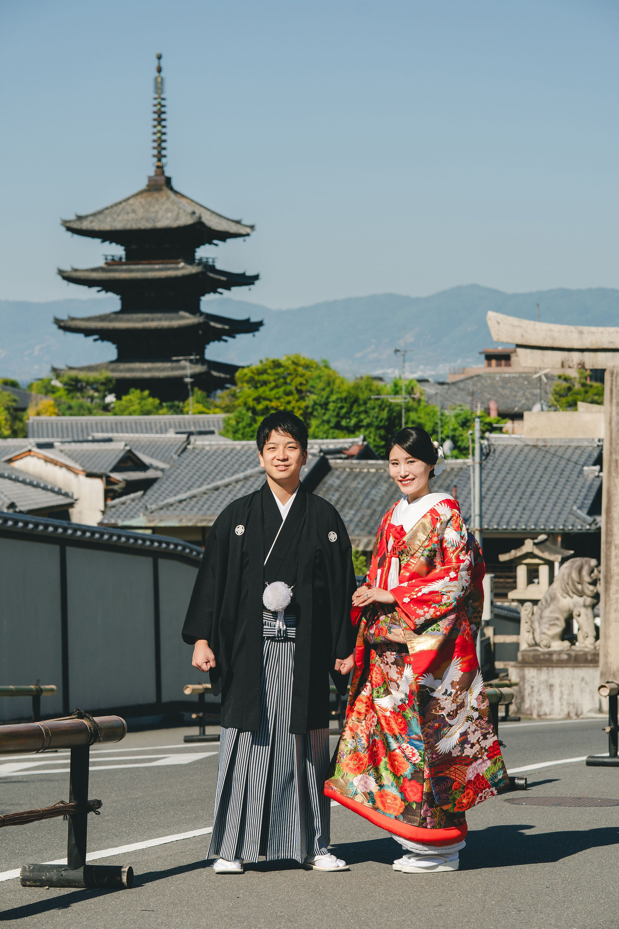 八坂の塔の見える場所で前撮り