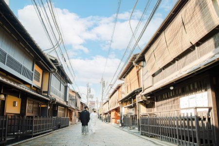 青空と祇園白川