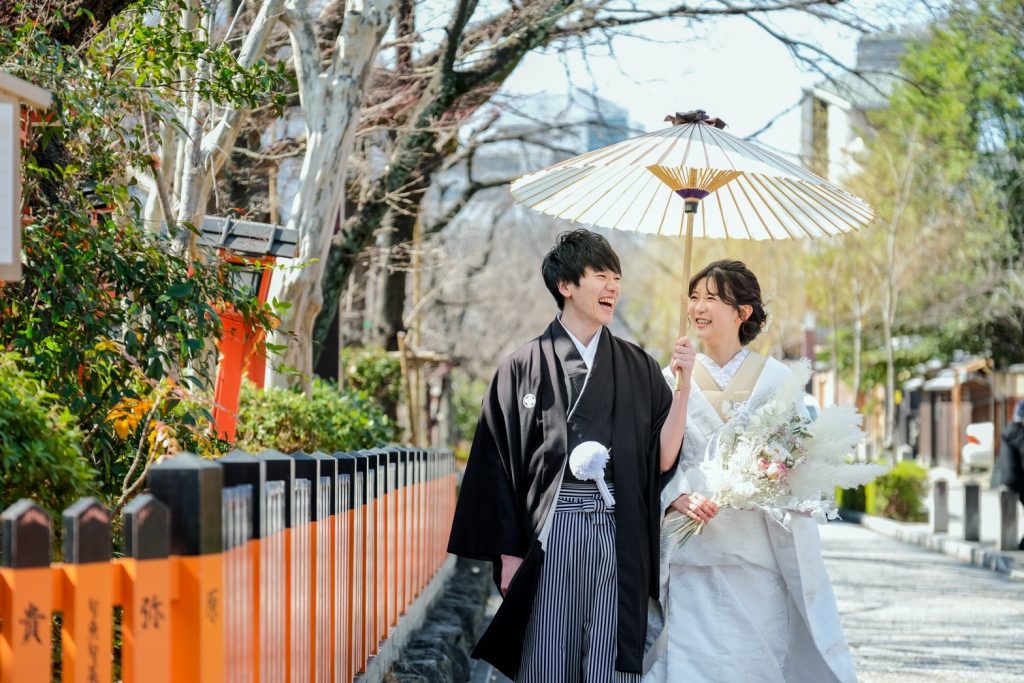 祇園の玉垣付近で和装前撮り