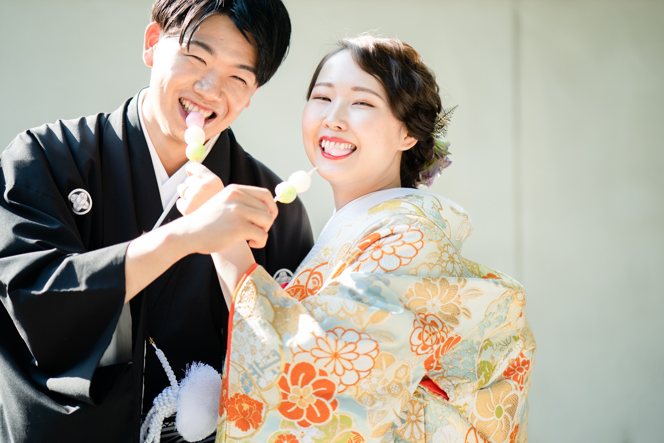 新郎新婦と三色団子