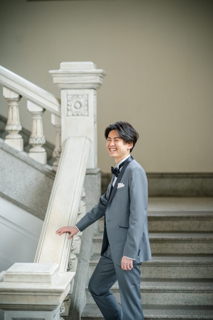 京都府庁旧本館前撮り「笑顔の花婿」