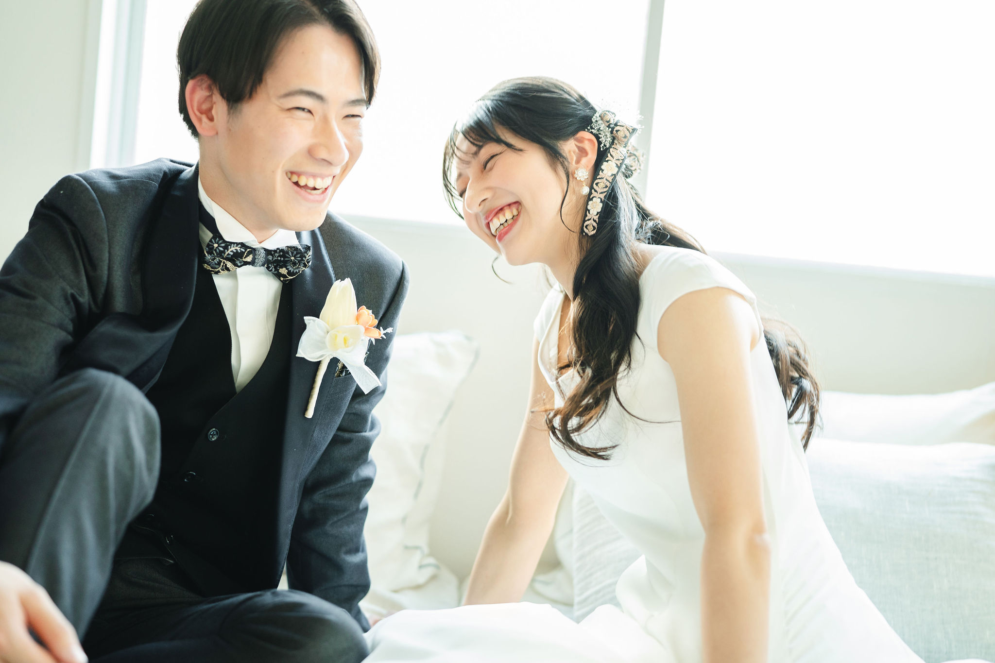スタジオAでの洋装撮影イメージ（カジュアルなフォトウェディング）