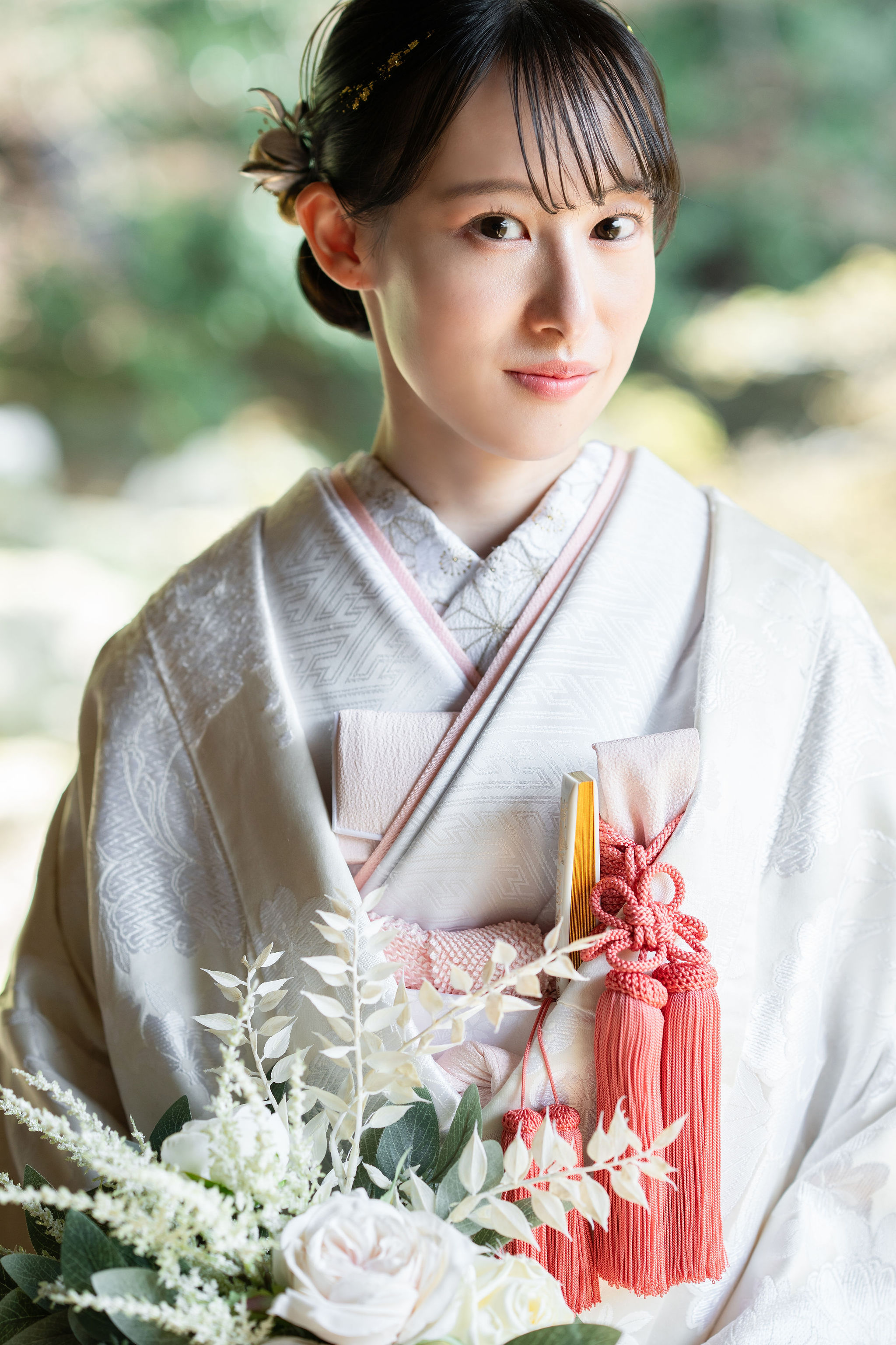 新婦様「淡いピンクの筥迫と懐剣」