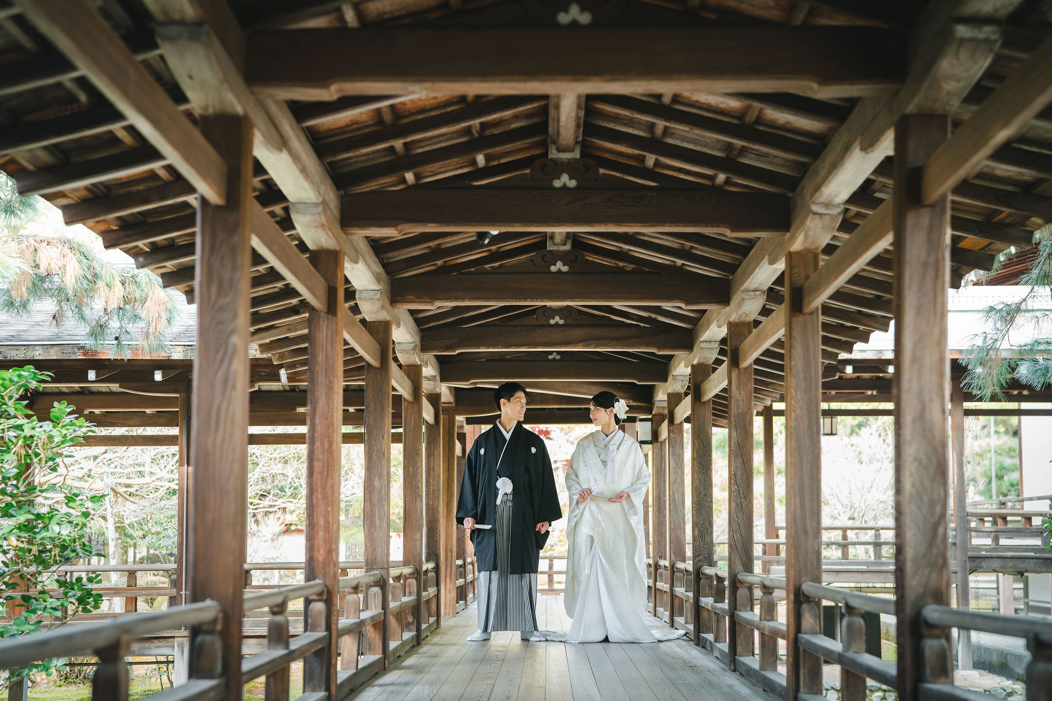 冬の大覚寺前撮りイメージ（白無垢姿）