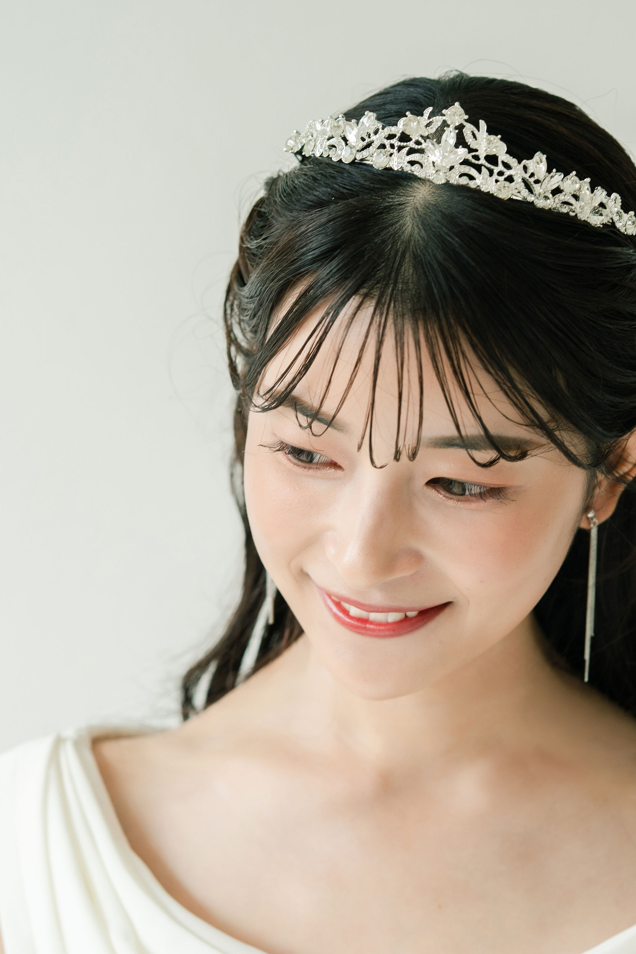 花嫁 ティアラ シルバー パール ブライダルアクセサリー 上品 ドレス 前撮り フォトウェディング