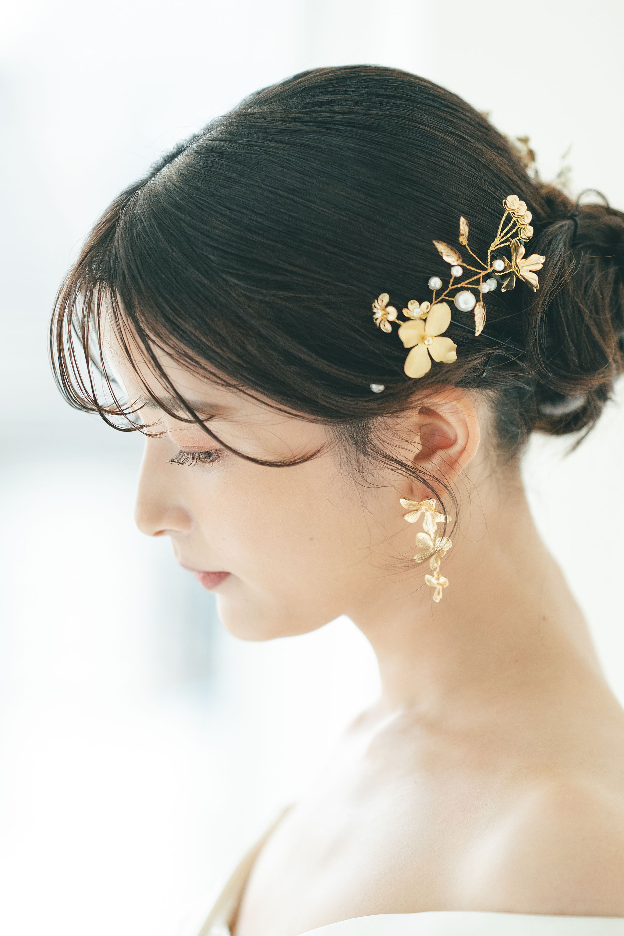 ゴールド ヘアアクセサリー 花 葉モチーフ 上質 ブライダル 花嫁 ドレス フォトウェディング