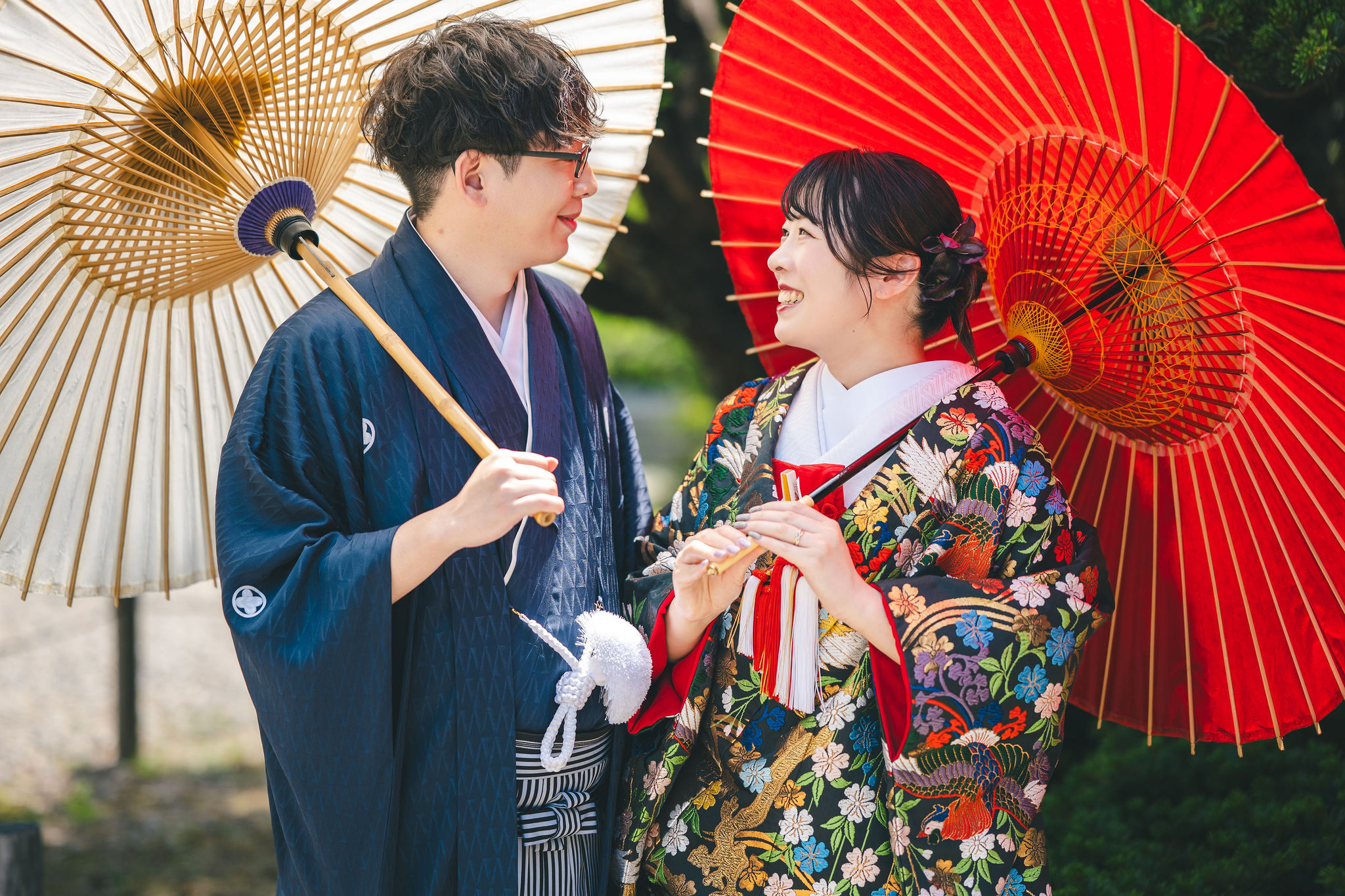 笑顔の新郎新婦|梅宮大社前撮り